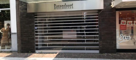 UDEN Marktstraat 26 winkel op toplocatie !