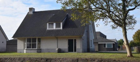 Uden Pannebakkerstraat 13-15  TE KOOP Bedrijfsruimte met vrijstaande bedrijfswoning