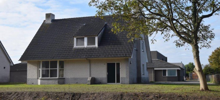 Uden Pannebakkerstraat 13-15  TE KOOP Bedrijfsruimte met vrijstaande bedrijfswoning