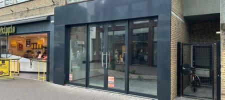 UDEN Sacramentsweg 7 , nieuwe pui !