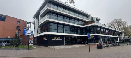 Uden Pastoor Spieringsstraat 11,  425 m2 winkelruimte.