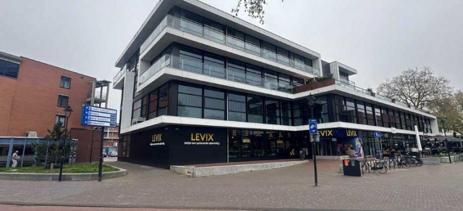 Uden Pastoor Spieringsstraat 11,  425 m2 winkelruimte.